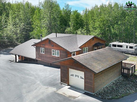 2nd image of 921 Old Steese Hwy N
