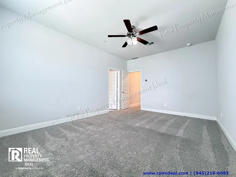 2130 Argolis Dr — Photo 13