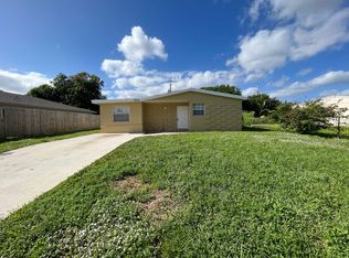 5929 Cayman Cir E, West Palm Beach, FL 33407