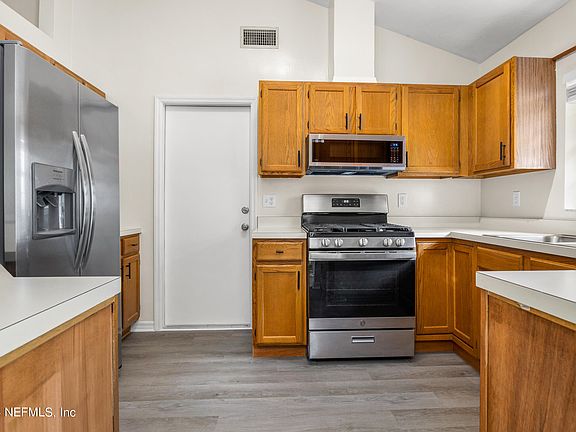 5th image of 2740 NW 50TH Place