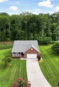 112 Arlington Ct, King, NC, 27021