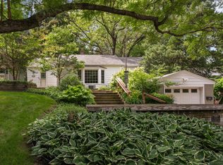 624 Pleasant St, Excelsior, MN 55331