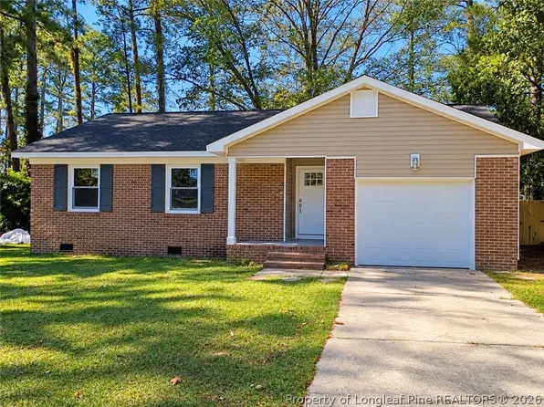 912 Winterberry Dr, Fayetteville, NC 28314