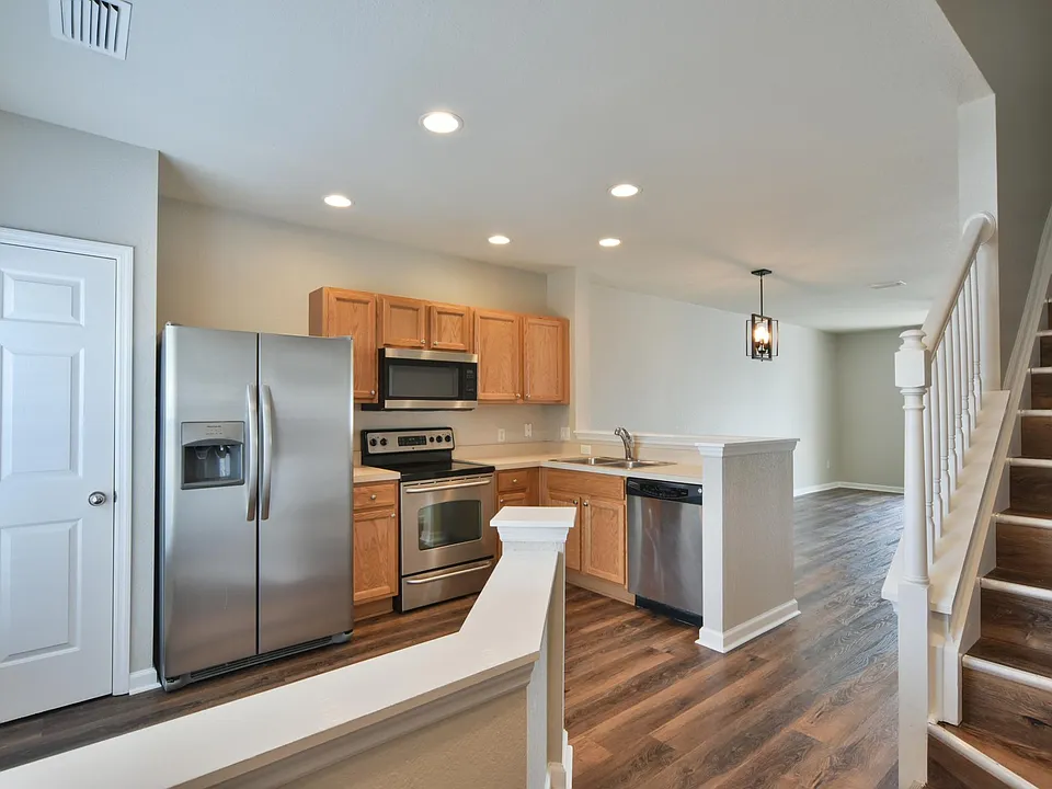 4490 SW 49th Ave