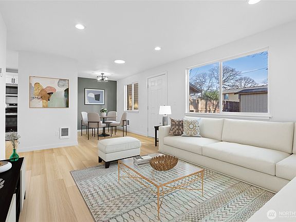 3rd image of 10405 13th Avenue Ct S