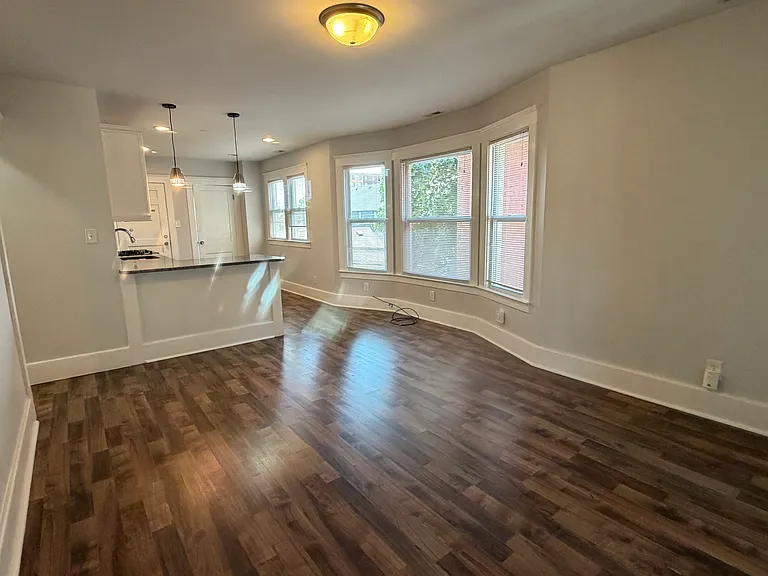 2748 Florian St — Photo 8