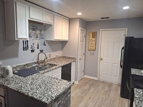 2nd image of 176 Bill Stewart Blvd #3