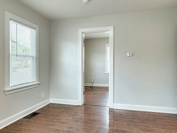 5th image of 2304 Huntington Ave