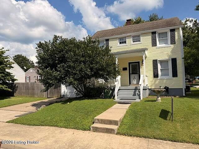 1st image of 221 Poplar Dr