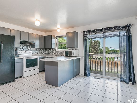 3rd image of 5408 W Hunter Dr S