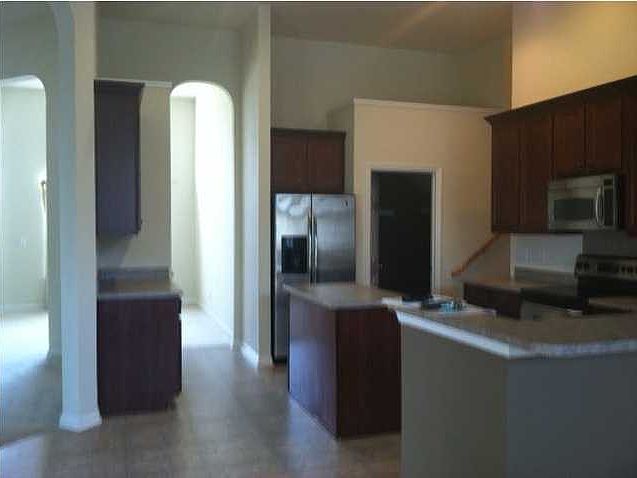 2nd image of 1400 Kinglet Ln