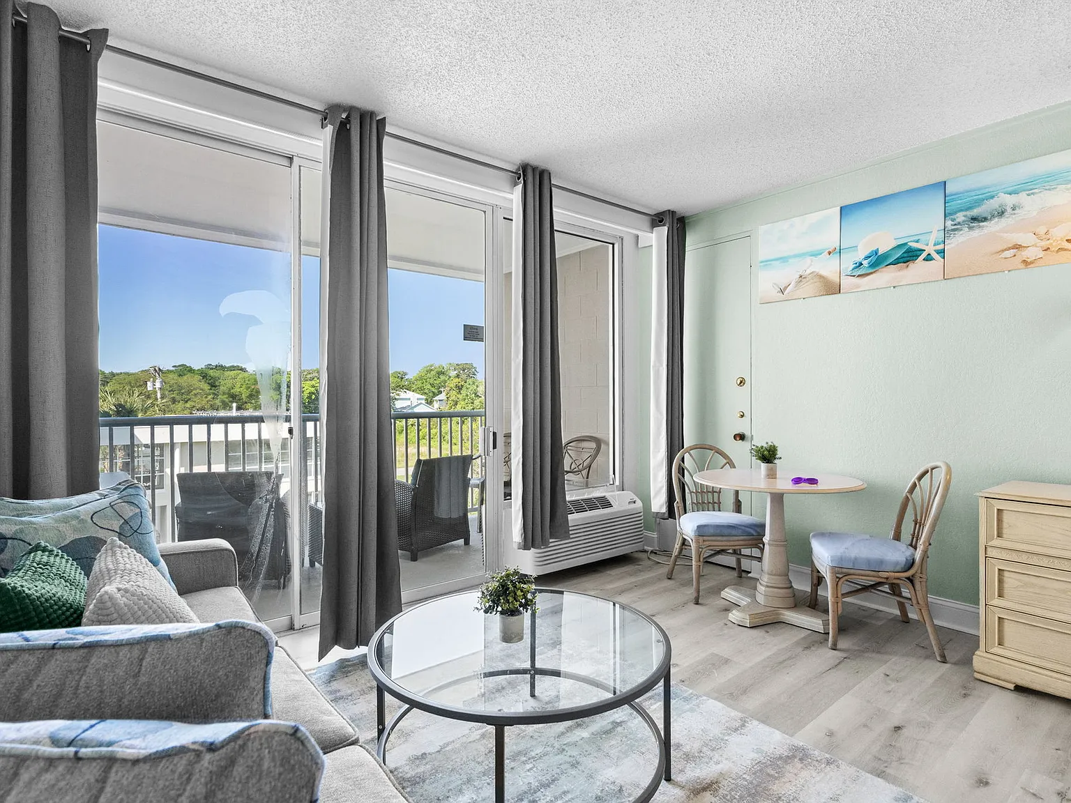 1 bed, 438 sqft, $1,000 — Photo 3