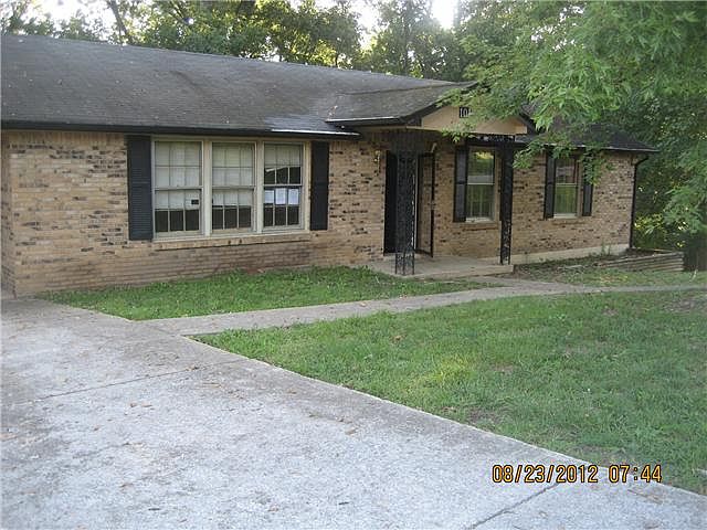 1st image of 104 Gloria Cir