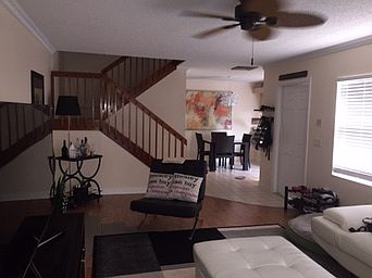 3rd image of 3127 Kingston Ct