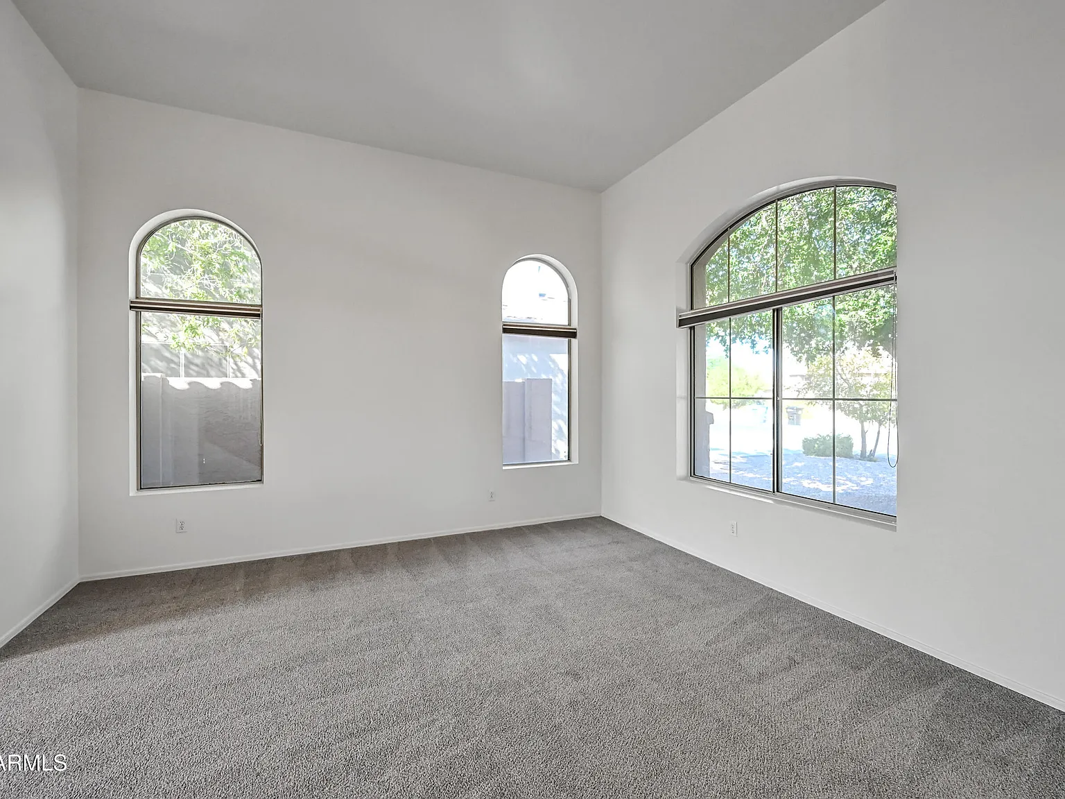 4 bed, 3.0 bath, 3050 sqft, $4,300 — Photo 3
