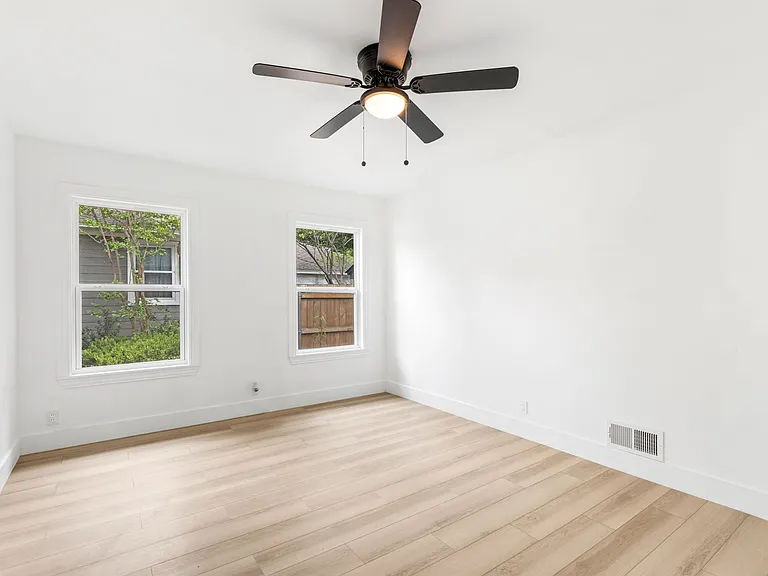 719 Northill Dr — Photo 20