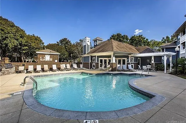 Community pool