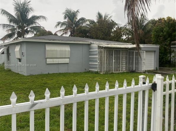 1070 NW 147th St