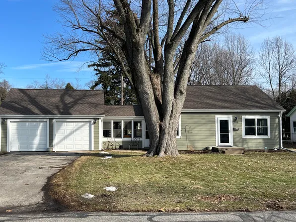 1008 Elmhurst Ave, Valparaiso, IN 46385