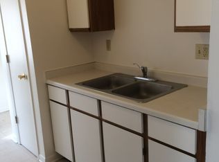 907 N 26th St APT 303, Milwaukee, WI 53233
