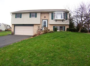 118 Buchland Rd, Ephrata, PA 17522
