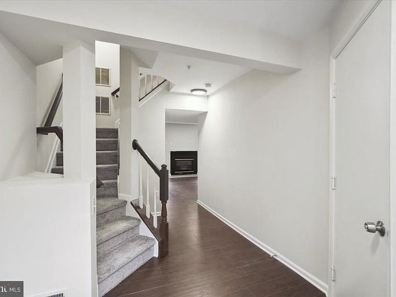 3rd image of 8161 Shoal Creek Dr