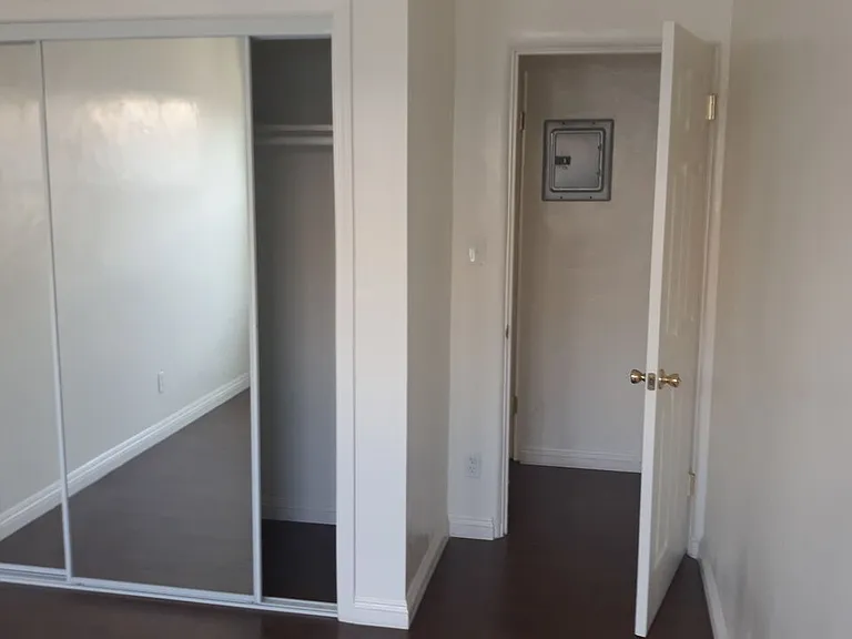 5017 Crenshaw Blvd #1/2 — Photo 15
