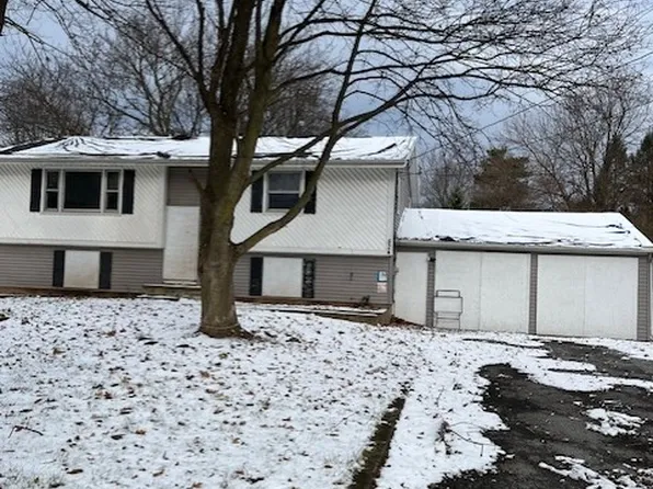824 Stony Point Rd, Spencerport, NY 14559