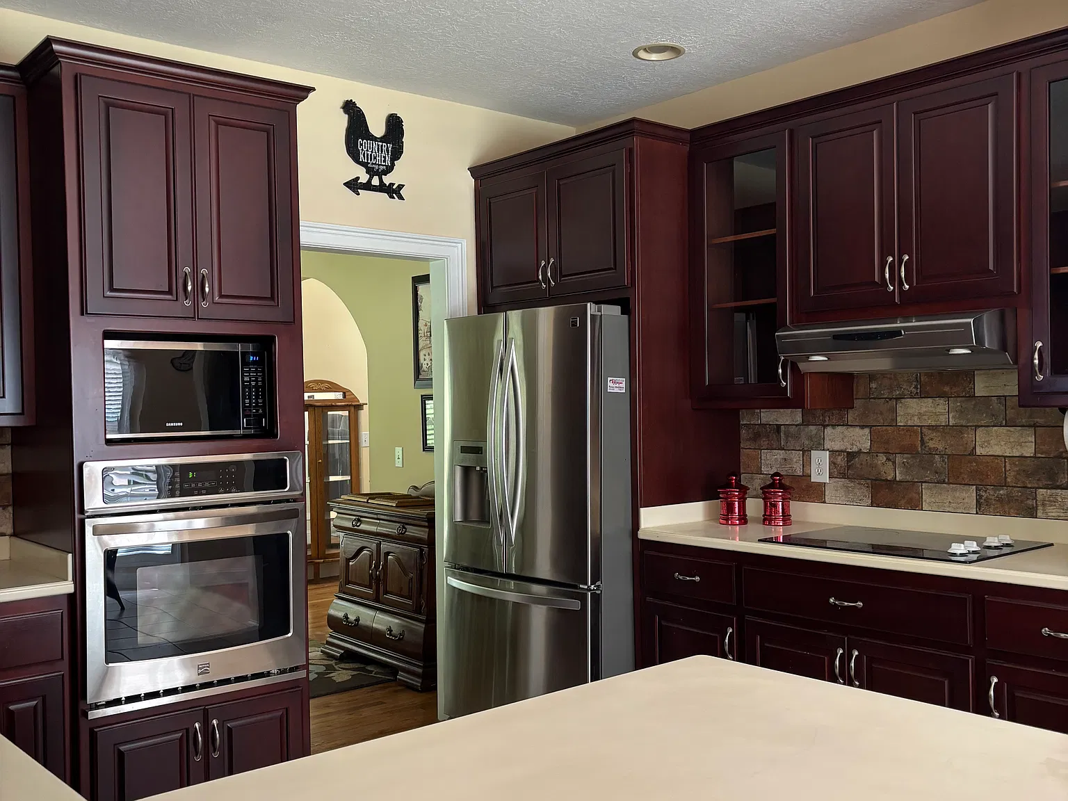 3 bed, 3.5 bath, 4193 sqft, $3,750 — Photo 4