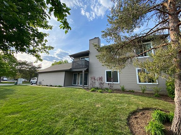 3rd image of 969 Butter Creek Ct
