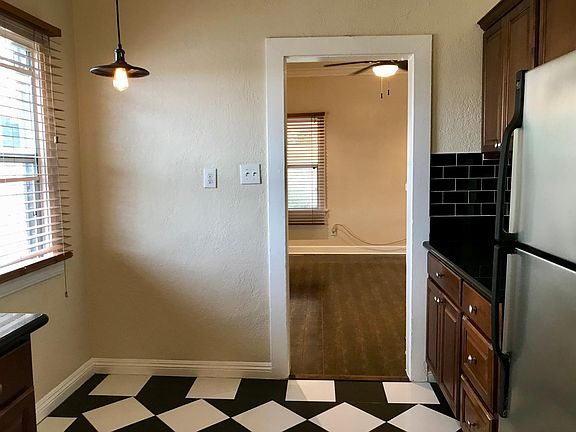 2nd image of 535 N Alexandria Ave APT 207