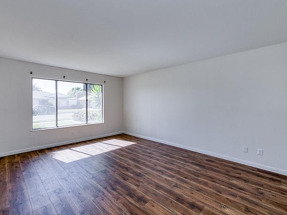 5th image of 6544 N Barton Ave