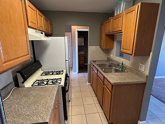 3rd image of 780 Court Of Birch APT 6