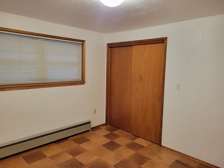 895 River Rd — Photo 9