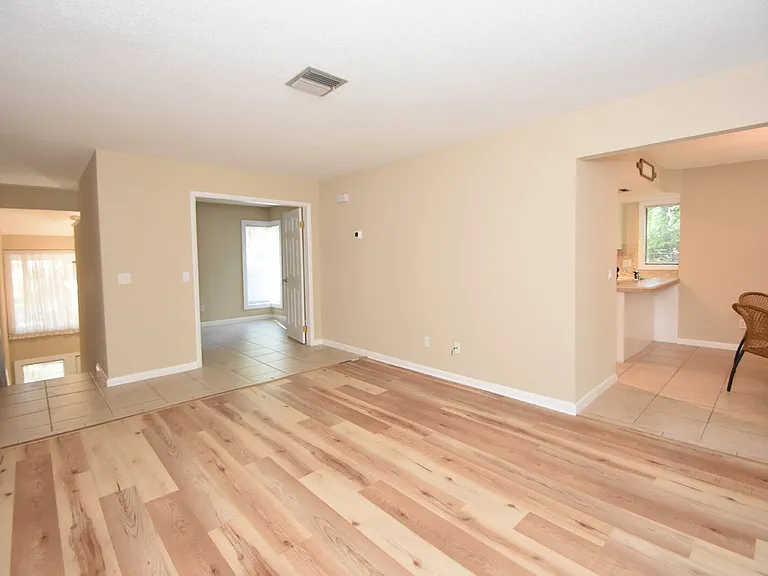 6 Broadmore Cir — Photo 5