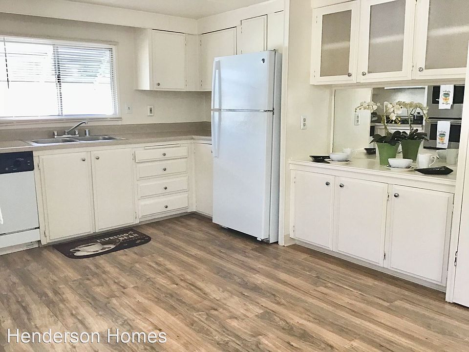 1st image of 954 Henderson Ave #160