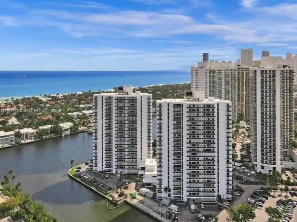20505 E Country Club Dr, Aventura, FL