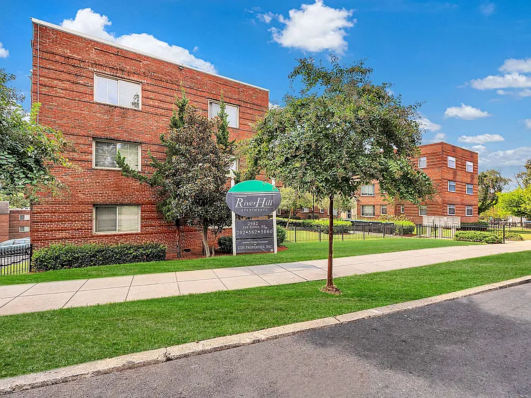 River Hill Apartments — Photo 15