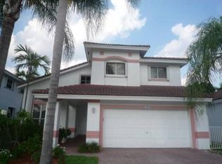 1201 Bel Aire Dr E, Pembroke Pines, FL 33027