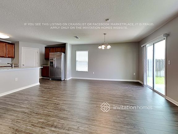 4th image of 3348 Canyon Falls Dr