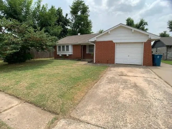 402 Gayclifee Ter, Edmond, OK 73003