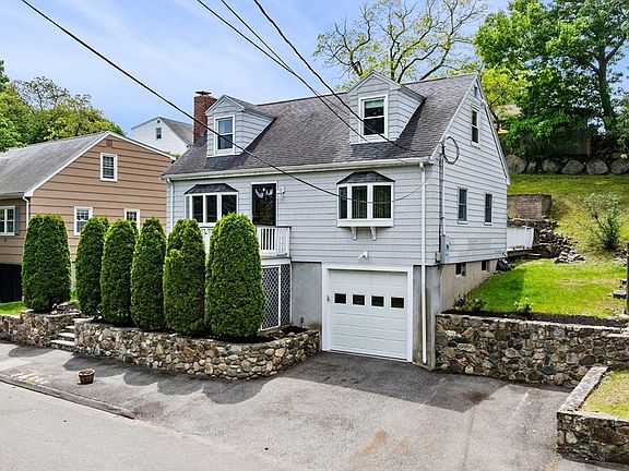 3rd image of 74 Harris Rd