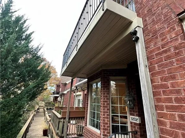 3202 Huntwick Ln, Virginia Beach, VA 23451