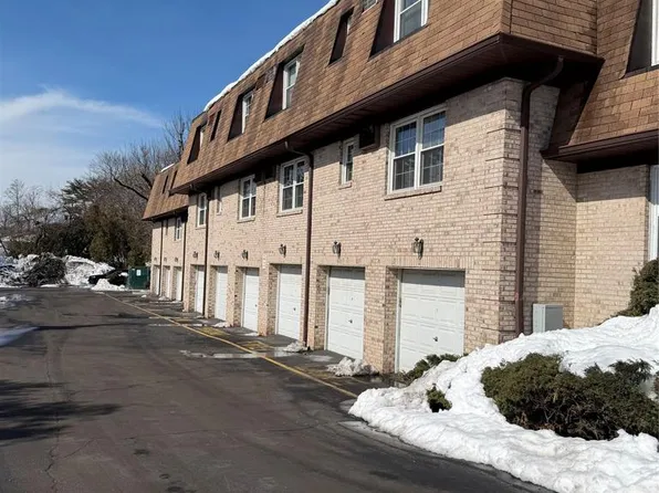 184 S Washington Ave APT A6, Bergenfield, NJ 07621