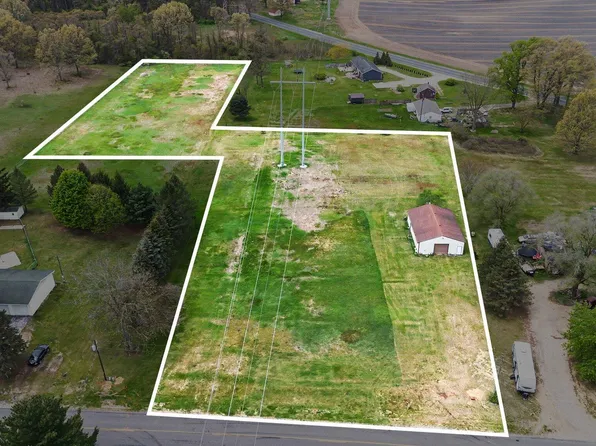 Boyer Rd, Coloma, MI 49038