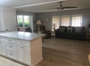 36 King Arthur Dr, Nokomis, FL 34275