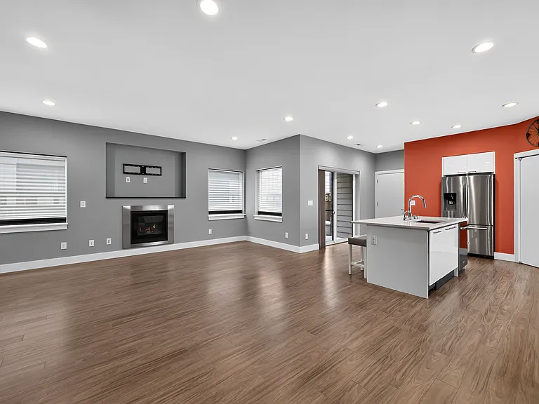 32838 Ten Trails Pkwy SE — Photo 6