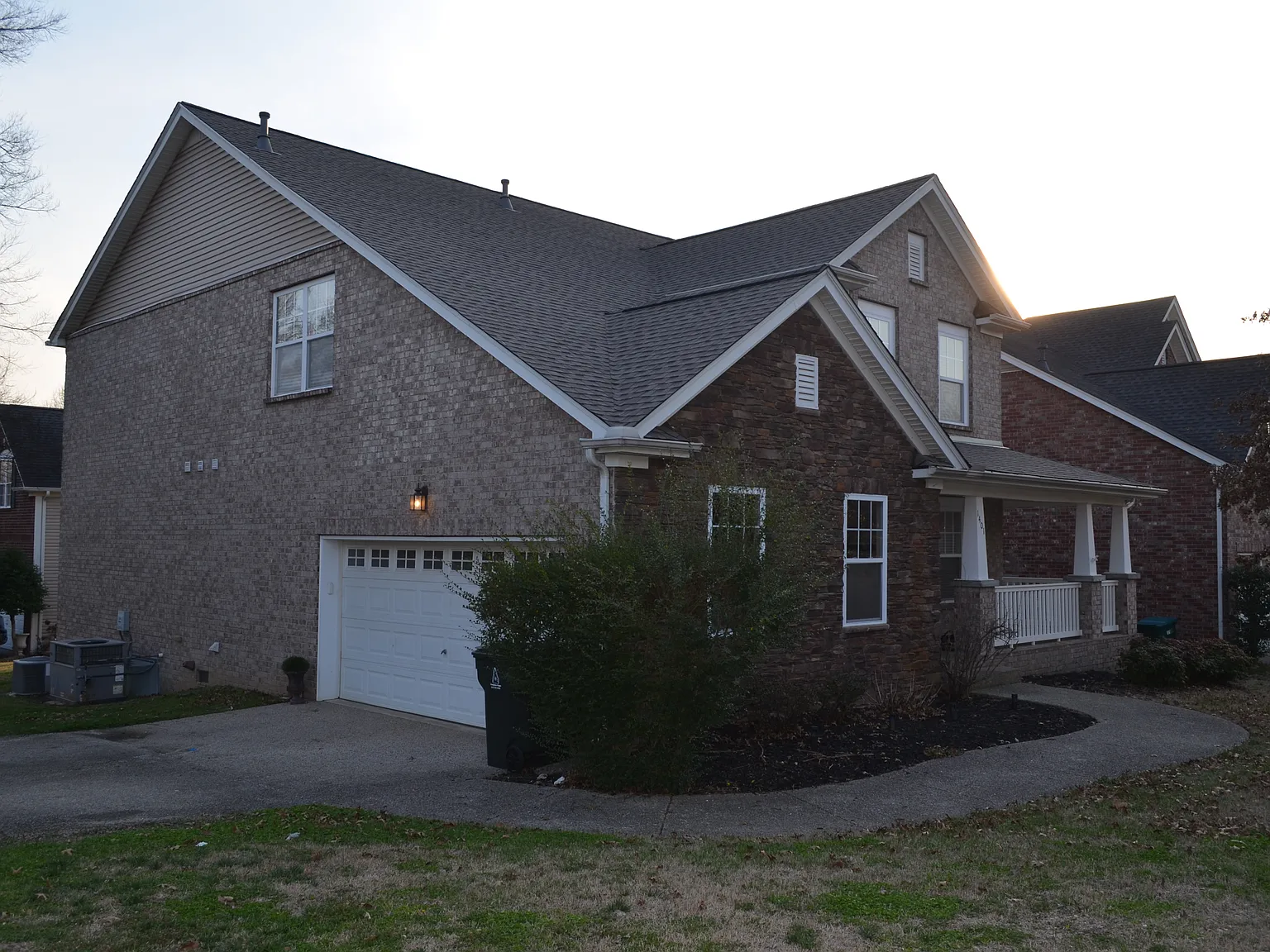 1401 Peppermint — Photo 2