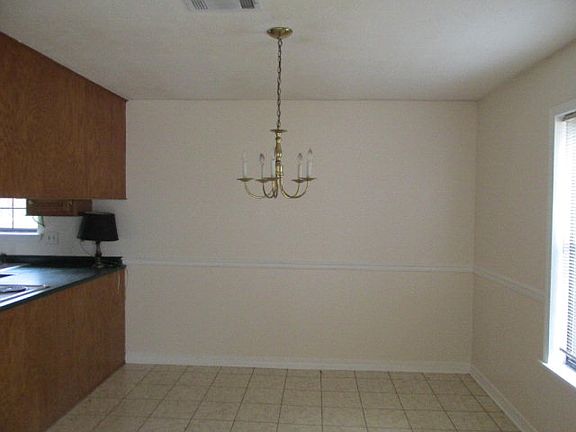 5th image of 103 Hilldale Dr