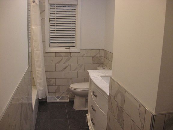 5th image of 115 Beech Ave